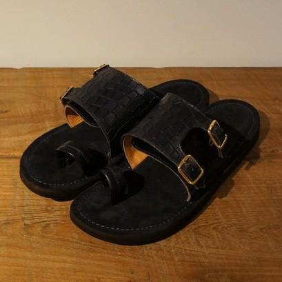 POLPETTA（ポルペッタ） 型押レザーダブルモンクサンダル（ネイビー