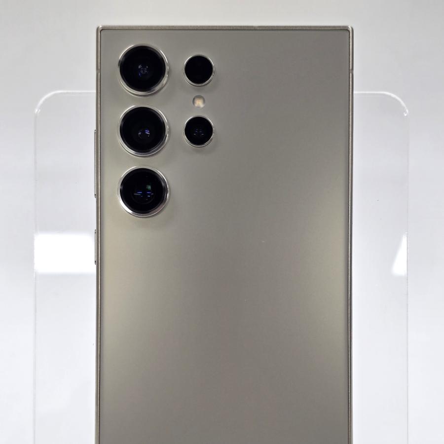 Galaxy S S24 Ultra 美品 (SIMフリー, 中古 ,Bランク, 512GB) : スマホ