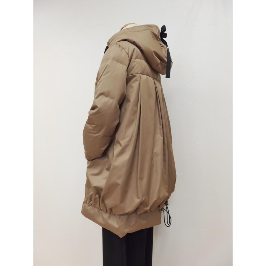 trois】 バックフレアデザイン ダウンコート ≪beige≫ トロア  