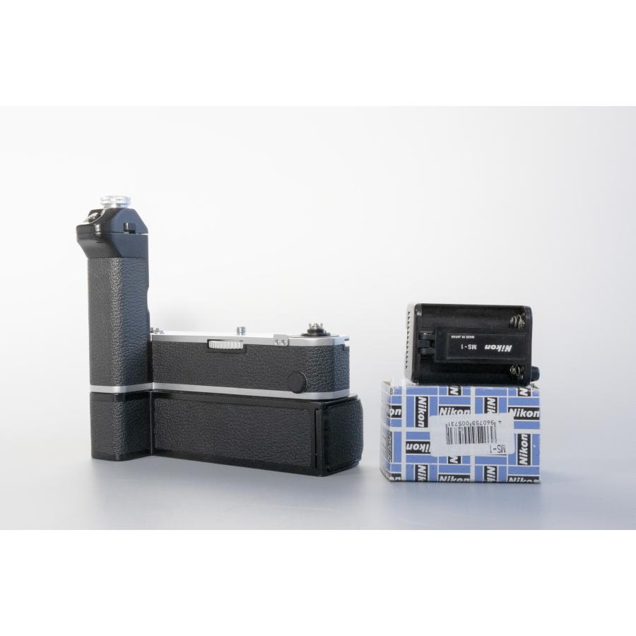 Nikon F2モータードライブMD-2 バッテリーケースMB-1 ニコン（Nikon） 中古【実用品】Nikon モータードライブMD-2