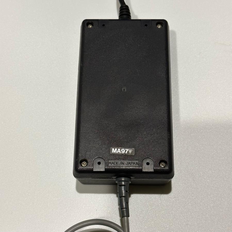 トプコンBC-20A急速充電器 整備済 BT-24QW.BT-24Q.BT-30Q対応 3 トプコンBC-20A急速充電器 整備済 BT-24QW.BT-24Q.BT-30Q対応 3