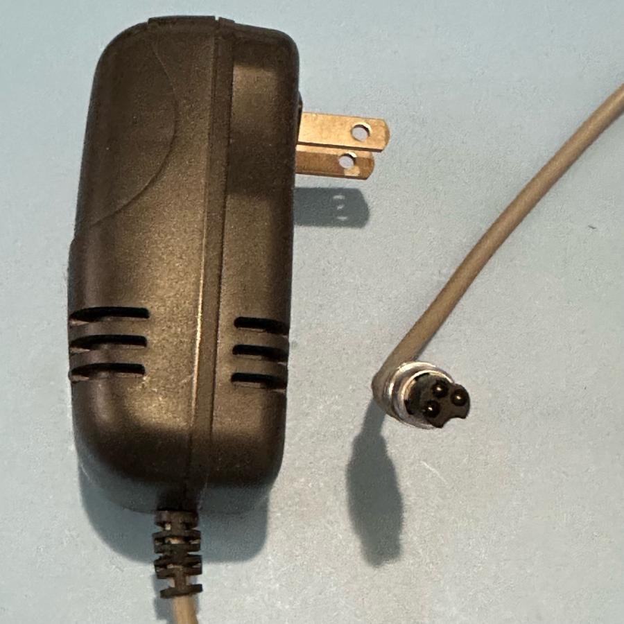 トプコンBC-27互換急速充電器(BT-50Q.BT-52QA.BT-56Q用) : 測 トプコンBC-27互換急速充電器(BT-50Q.BT-52QA.BT-56Q用) : 測