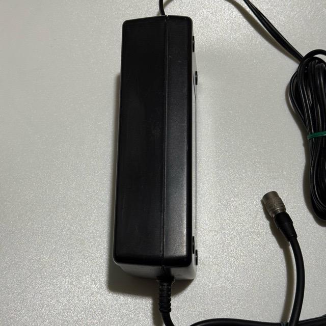 ニコントリンブルQ-75D急速充電器 純正品 キズ有 : 測器バッテリー