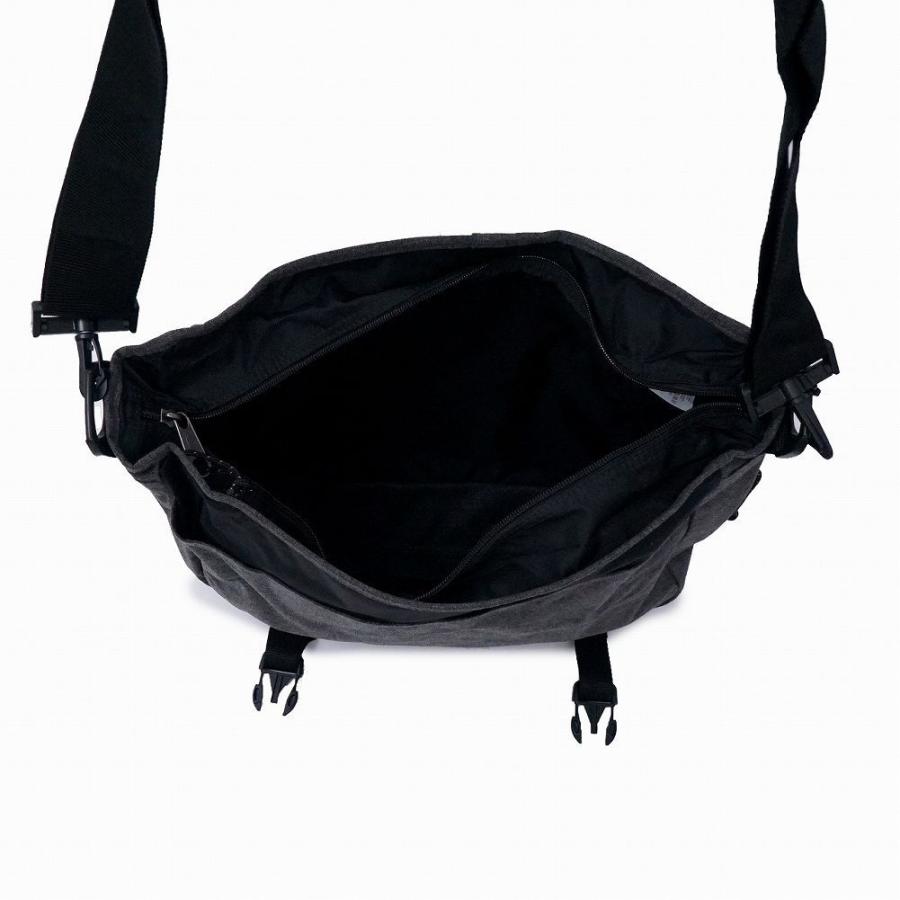 y2k イーストパック ワンショルダーバッグ A4 メッセンジャーバッグ EASTPAK（イーストパック） ショルダーバッグ EK07677H メッセンジャー