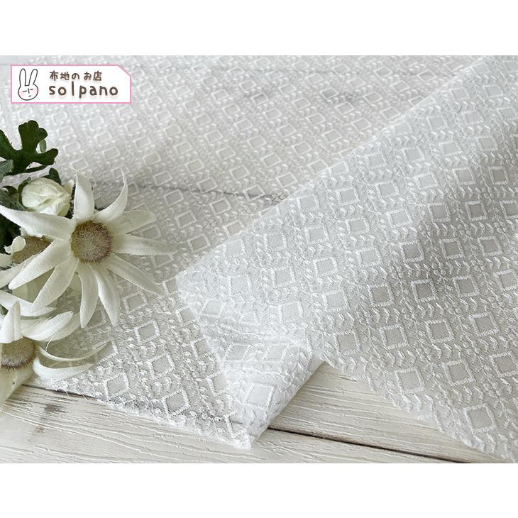現物限り☆レース 60コットン刺繍ローンレース（スクエア） 布 生地