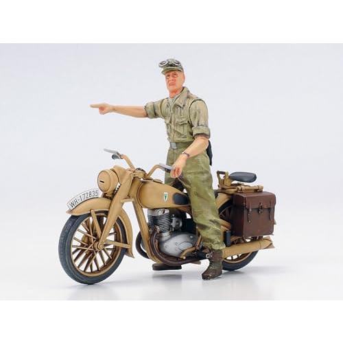 タミヤ 1/35 スケール ドイツ IV号戦車F型・伝令バイクセット 北アフリカ戦線 プラモデル 25208 |  | 05