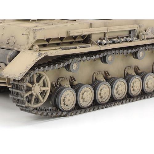タミヤ 1/35 スケール ドイツ IV号戦車F型・伝令バイクセット 北アフリカ戦線 プラモデル 25208 |  | 06