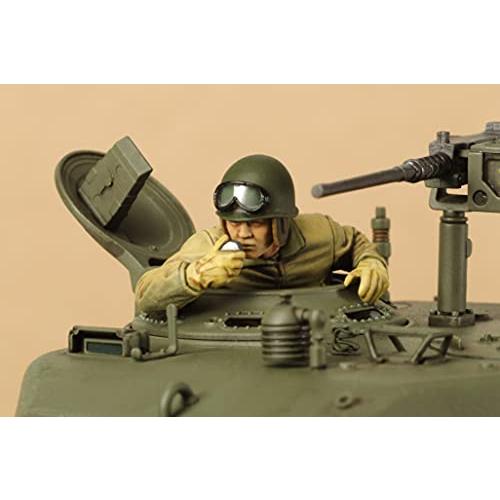 タミヤ 1/35 ミリタリーミニチュアシリーズ No.346 アメリカ陸軍 戦車 M4A3E8 シャーマン イージーエイト ヨーロッパ戦線 プラ |  | 06