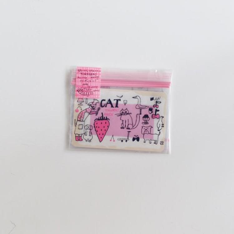 超ポイント祭 期間限定 倉敷意匠 Classiky トラネコボンボン フリーザーバッグ S いちご猫 992 01 犬 猫 かわいい おしゃれ 個性的 ジッパーバッグ フリーザーバック ギフト プレゼ Materialworldblog Com