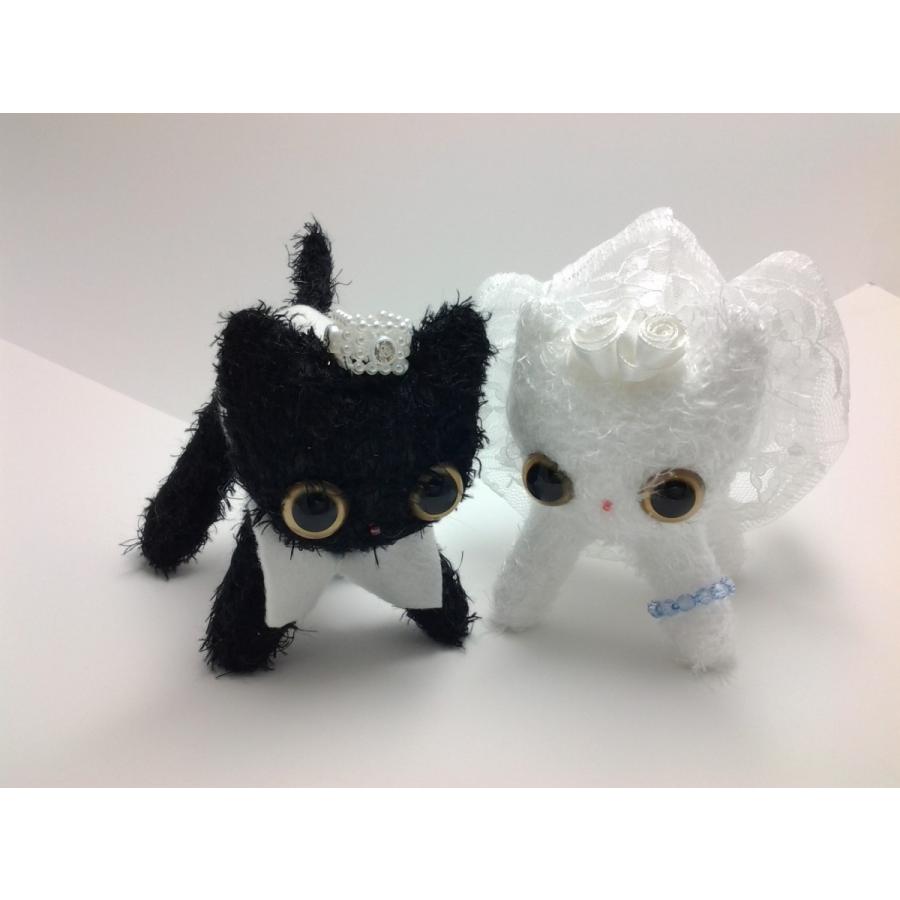 リングピロー 刺繍 完成品 ウェディングキャット付き 名前 日付刺繍入り　（黒猫×白猫） |  | 02