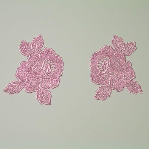 ケミカルレース　ピンク花型２枚 | 