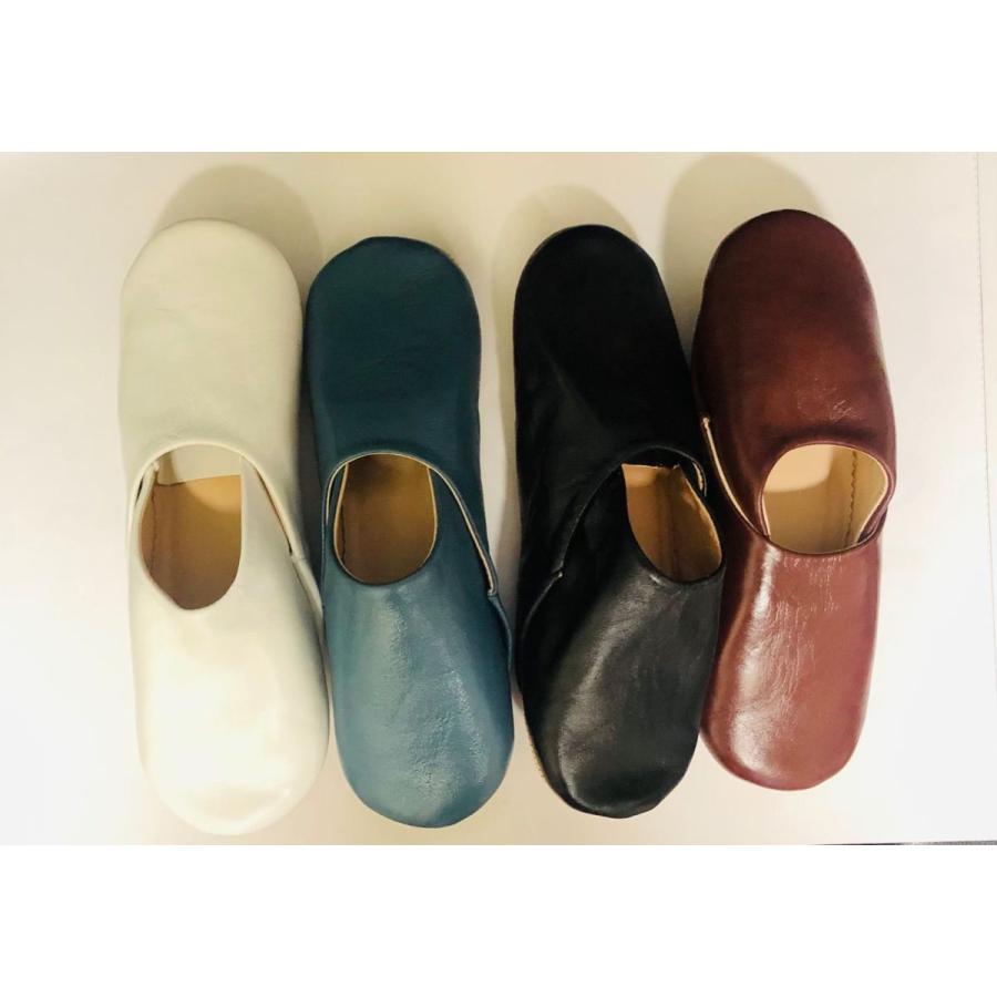 バブーシュ　（ホワイト／ブラック／ブラウン／ブルー） | 