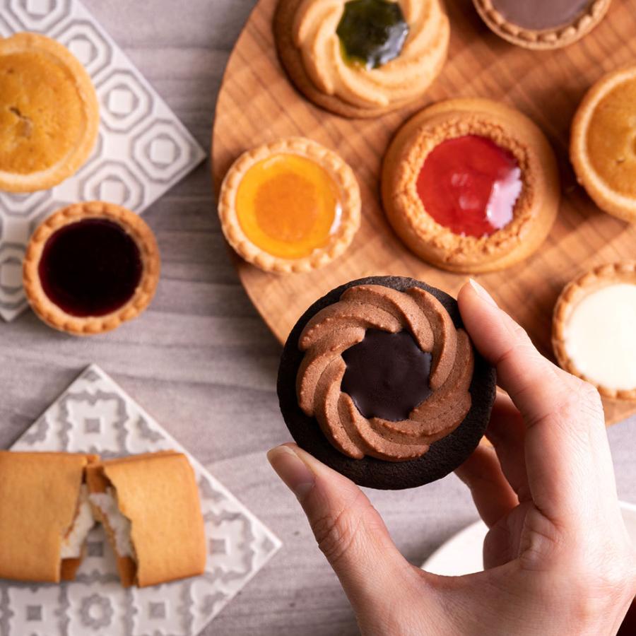 内祝い カフェスマイルセット 26個 送料無料 (包装済) / 中山製菓