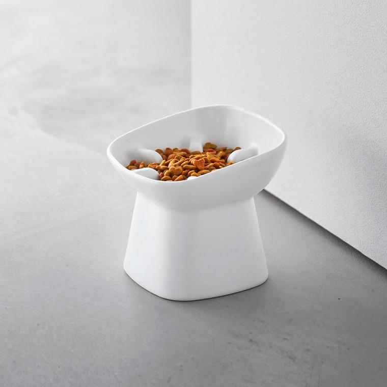 山崎実業 nooks 早食い防止陶器ペットフードボウル ヌークス 斜め H11