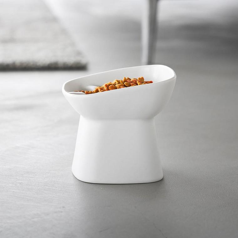 yukiemon ぺたぺたフードボウル くりぼー 山崎実業 nooks 早食い防止陶器ペットフードボウル ヌークス 斜め H11