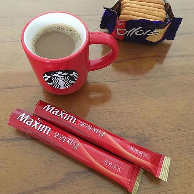 マキシム 赤 オリジナルコーヒーミックス 12gx100包入 X 2box 韓国飲料 韓国お茶 お茶 韓国コーヒー インスタントコーヒー 美味しい コーヒー Sonet9007 156 ソンちゃん 通販 Yahoo ショッピング