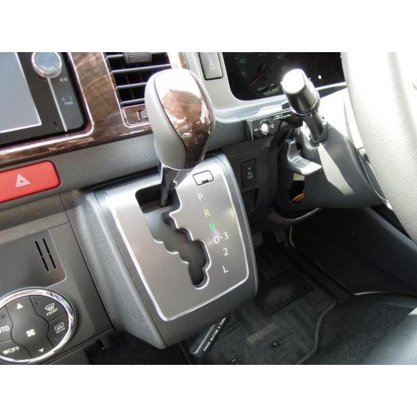 トヨタ 純正 新品 200系ハイエース 4型 特別仕様車 ダークプライム 4AT