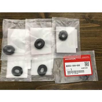 ☆ホンダ純正新品☆CBX400F CBX550F サイトカバーグロメット サイド