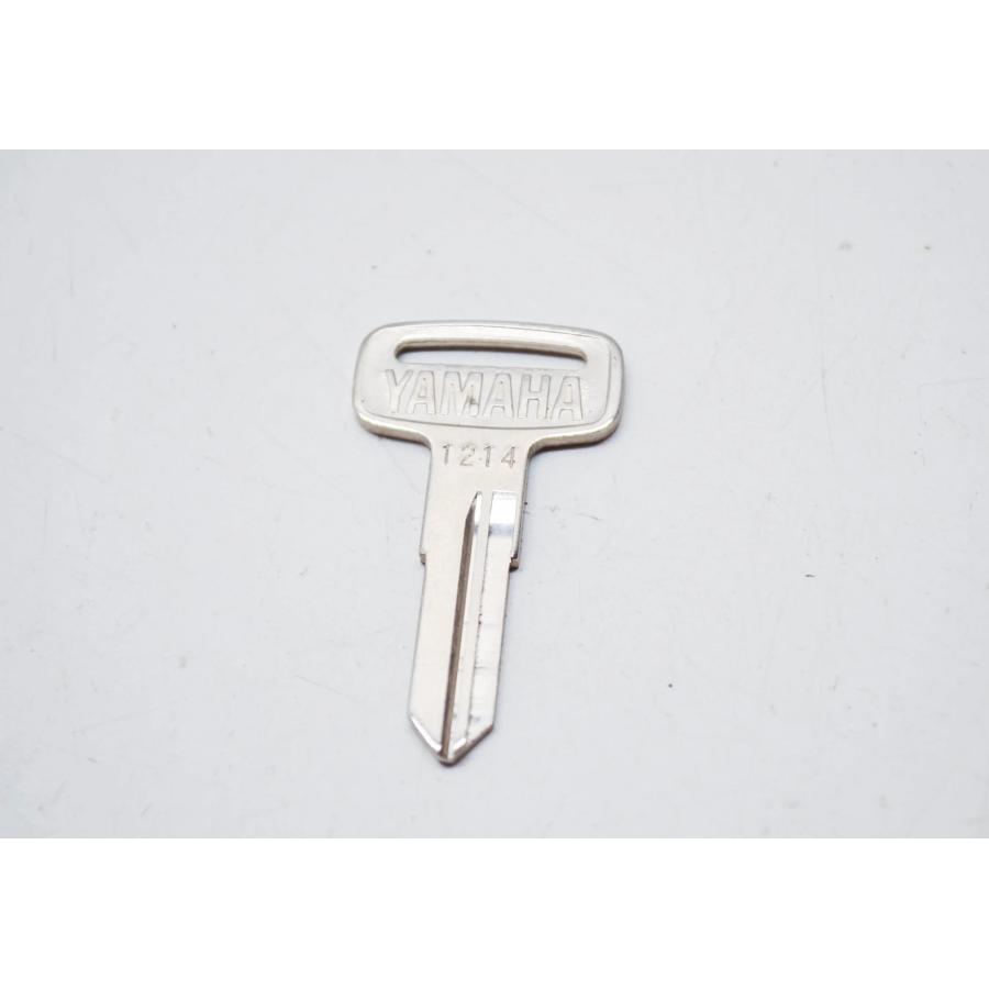 ★ ヤマハ 純正 新品 VMX12 V-MAX YB-1 SR400 CE50 ジョグ XJR400 YJ50 ビーノ XVS400 ドラッグスター ブランクキー マスコット | 