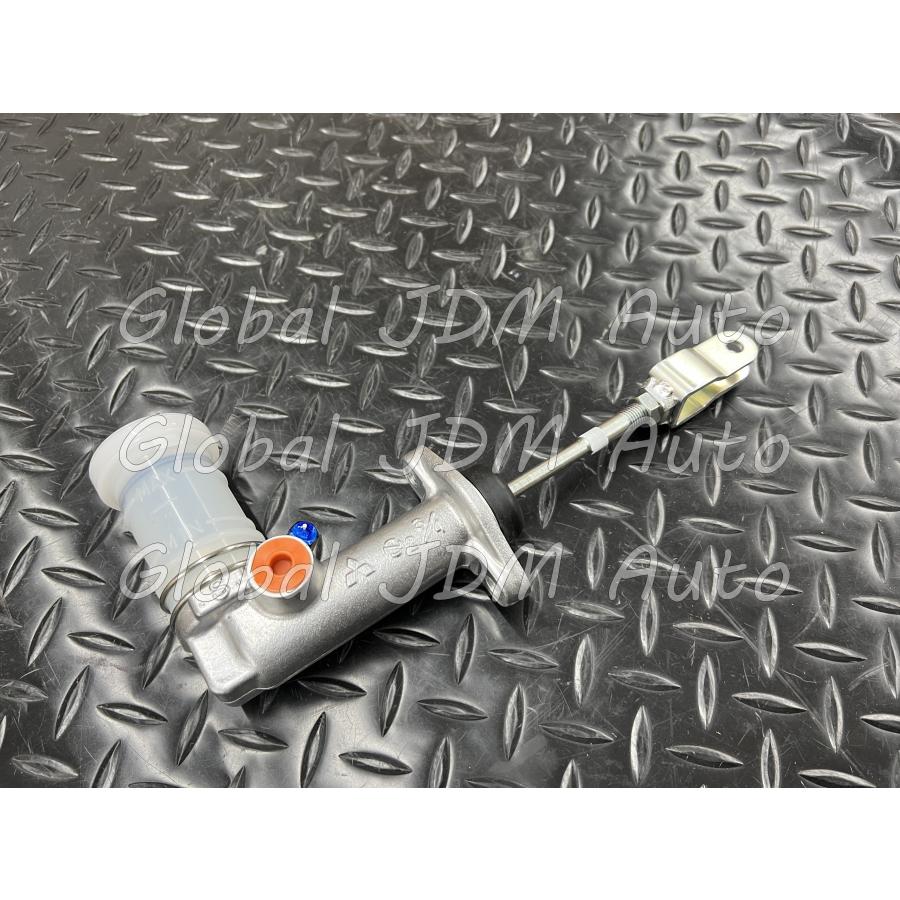 クラッチマスターシリンダー　三菱 ジープ　未使用品 ☆ 三菱 純正 新品 ジープ クラッチ マスターシリンダー J36 J37 J24