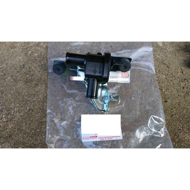 ★ トヨタ純正 新品 チェイサー/マーク2/クレスタ JZX100 ヒーターバルブ | 