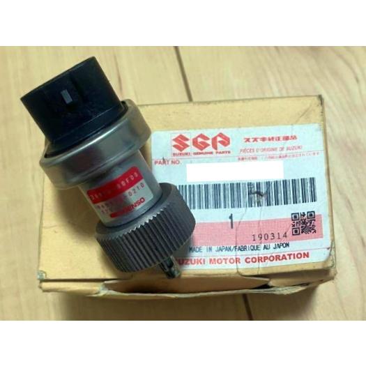 スズキ　カプチーノ　EA11R EA21R 純正オプション　ニーパッド　希少 ☆ スズキ 純正 新品 カプチーノ EA11R EA21R スピードセンサー SUZUKI