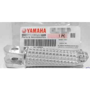 ヤマハ 純正 新品 YZF-R25 MT-25 MT-03 YZF-R3 ステップペグ バイク