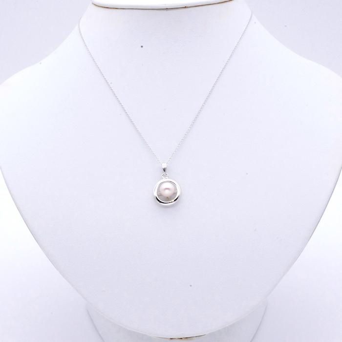 d*7様 k18 ホワイトパール　あこやパール ネックレス K18 あこや真珠 パール あこやパール 誕生石 18金 ネックレス K18YG