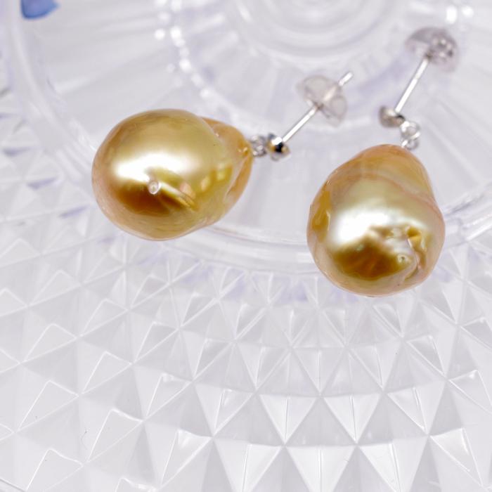 白蝶真珠ピアス 南洋パール ゴールド系 バロック 12.5mm タテ 