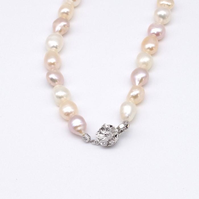 淡水パールロングネックレス 8.5〜9mm バロック マルチカラー 淡い