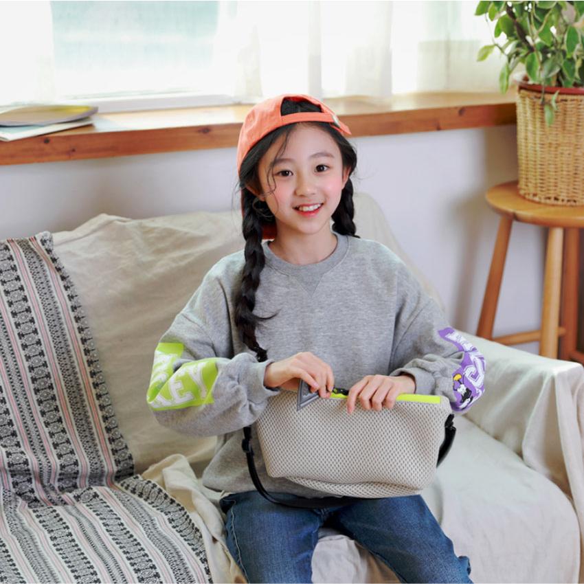 韓国子供服 子供服 春 新作 トップ トレーナー 長袖 スウェット ディズニー ミッキーマウス プルオーバー 男の子 女の子 男児 女児 キッズ ジュニア ペアルック J5010 韓国子供服soon 5th 通販 Yahoo ショッピング
