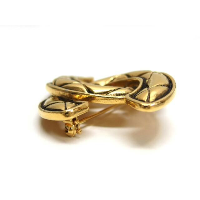 CHANEL シャネル　ブローチ　ゴールド　マトラッセ　ヴィンテージ　ココマーク CHANEL シャネル ブローチ マトラッセ ココマーク バッグ