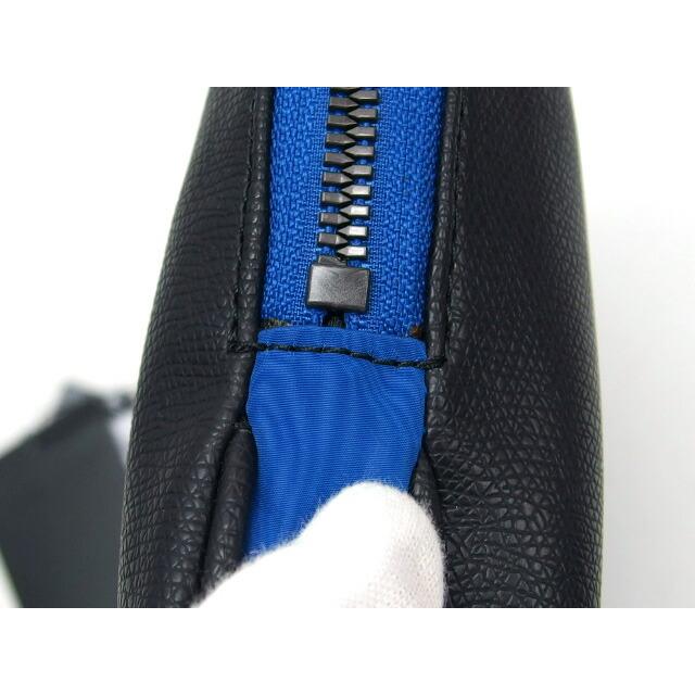 エンポリオアルマーニ フェイスデザイン クラッチバッグ 黒x青