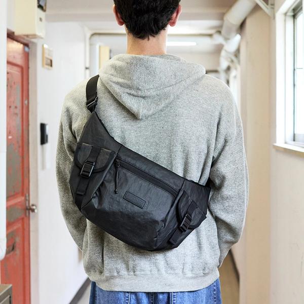 LB-2025 ショルダーバッグ ブラック    パイソン Rap, Lockable Bags for Nightster RH975 Harley-Davidson