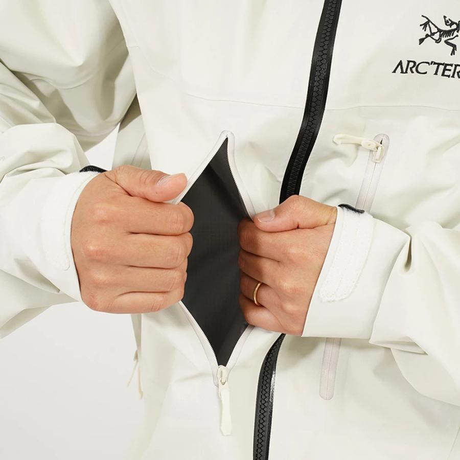 アークテリクス マウンテンパーカー メンズ アルファSVジャケット メンズ ARC'TERYX X000009899 正規取扱品の画像