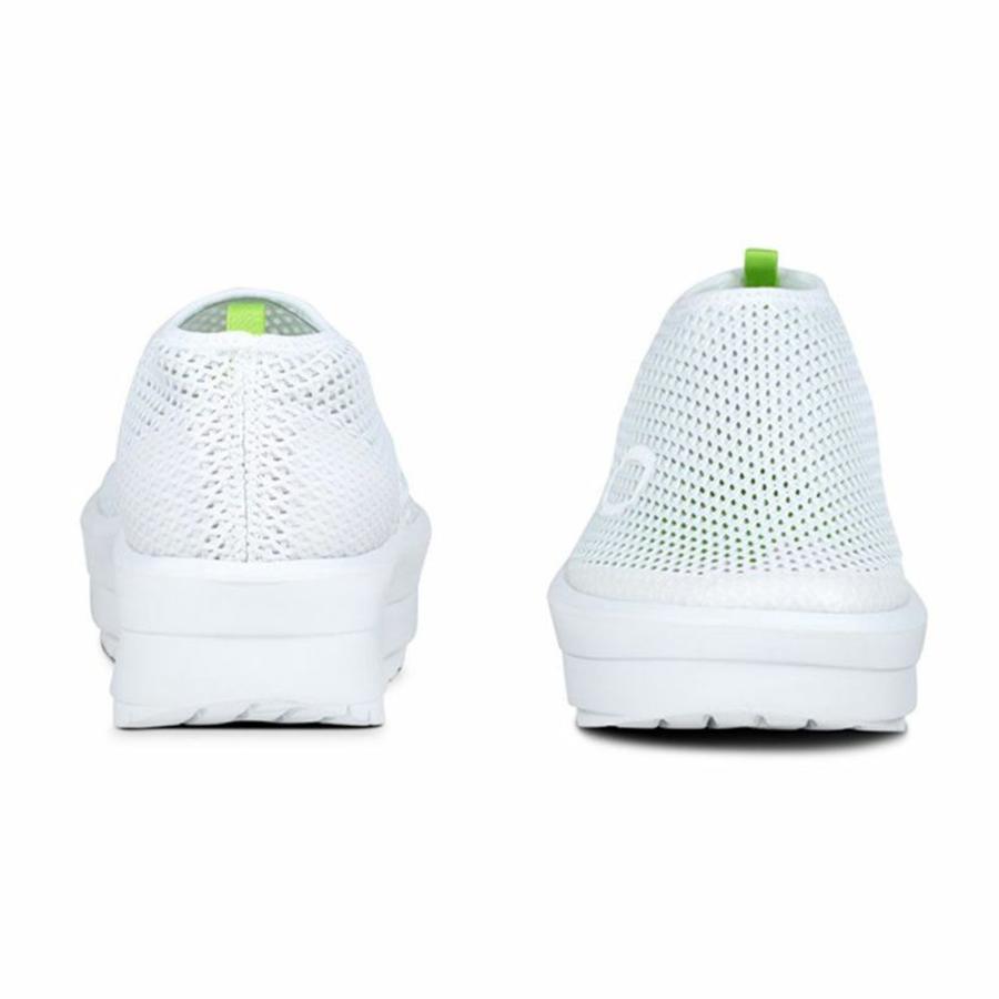 OOFOS OOmega Chukka 厚底 リカバリー スニーカー 25 白 OOFOS（ウーフォス） スニーカー サンダル レディース OOFOS WOMEN'S