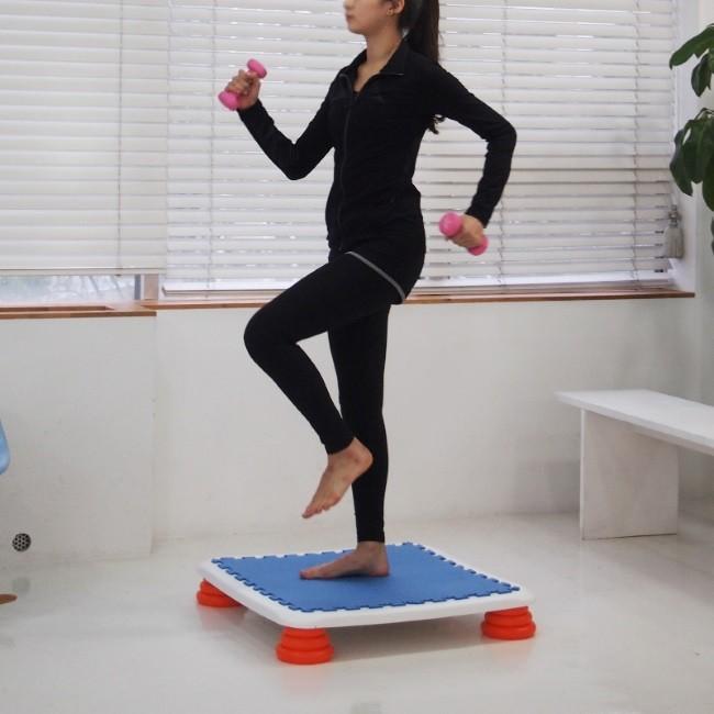 家庭用トランポリン 大人 エクササイズ バンバンボード 安全 静か 室内