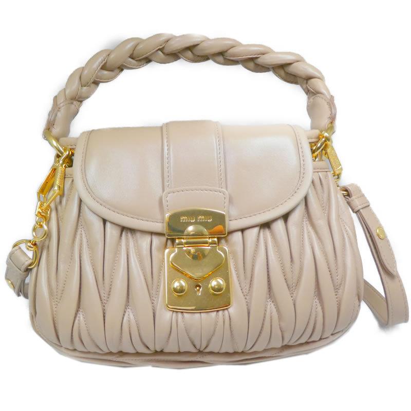 miu ミュウミュウ ショルダーバッグ マテラッセレザー miu ミュウミュウ ショルダーバッグ マテラッセレザー