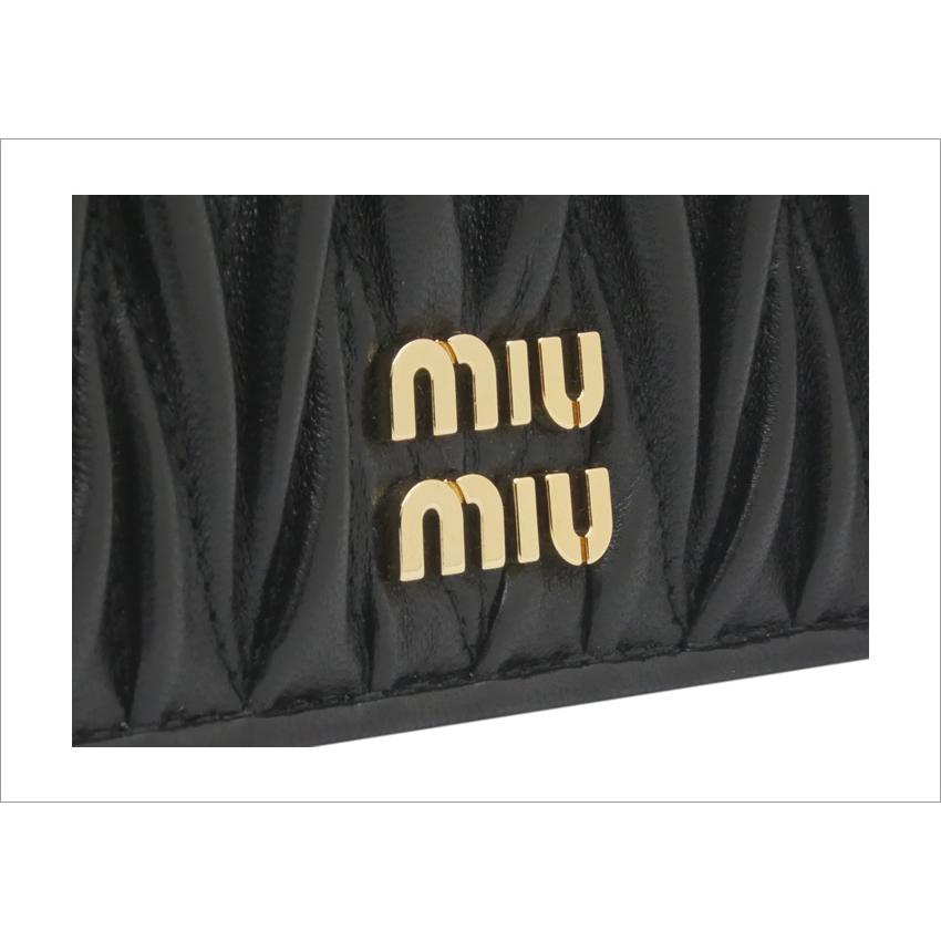 miu ミュウミュウ MIUMIU マテラッセレザー 折り財布 miu ミュウミュウ MIUMIU マテラッセレザー 折り財布