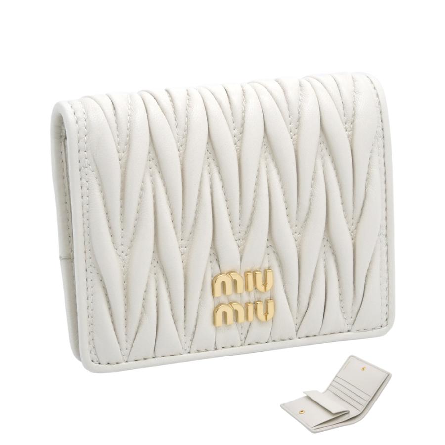 ミュウミュウ MIUMIU マテラッセレザー 折り財布 5MV204_2FPP_F0009 MATELASSE'MIU BIANCO ホワイト  miumiu ナッパレザー(羊革)二つ折り ウォレット レディース : miumiu-5mv204-2fpp-f0009-bianc :  セレクトショップ