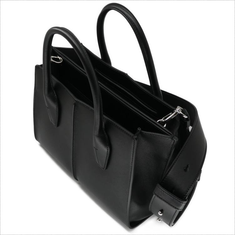 美品✨TOD'S トッズ ホリーバッグ スモール 黒　レア ☆定価23万!新品未使用!TOD'S トッズ ホリーバッグ スモール 黒