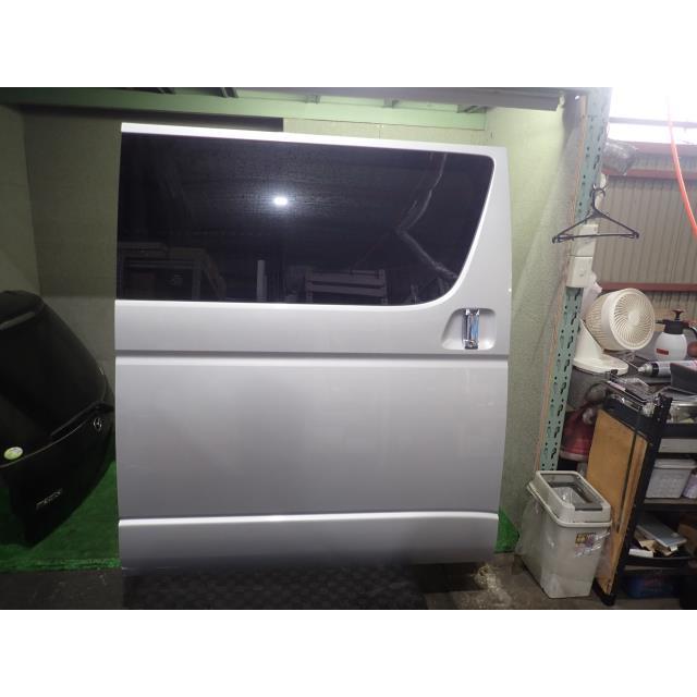 ハイエース ADF-KDH201V 右RドアASSY 1E7 67003-26350 : 創新 パーツ 