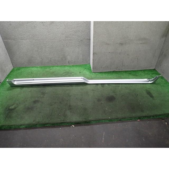 エスクァイア DAA-ZWR80G 左サイドステップ 1F7 75860-28040-B0 : 創新 