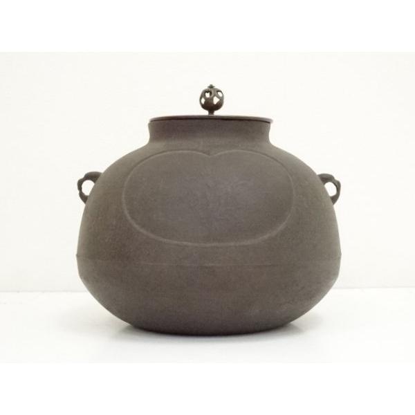 P476 茶釜 『釜師 畠春斎造』『竹紋』『六方翼形釜』 共箱 茶道具