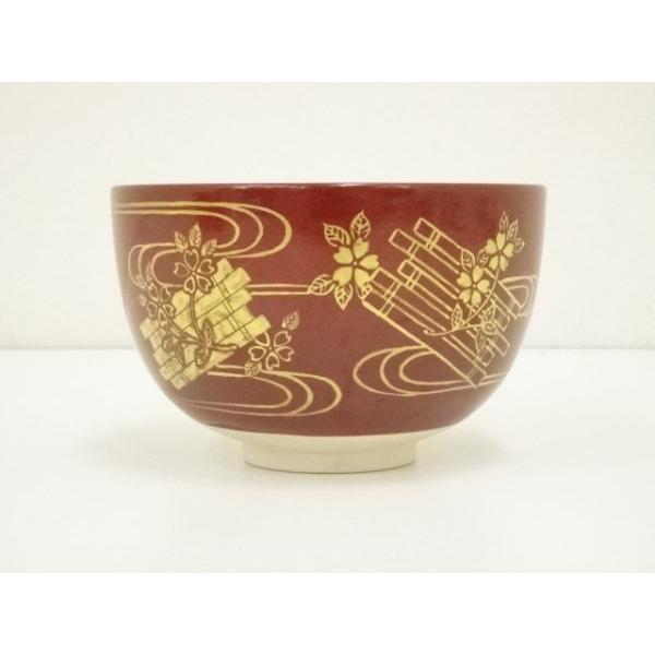 ys7346789; 宗sou 粟田焼 岡田佳山造 金襴手花筏茶碗（共箱）【道
