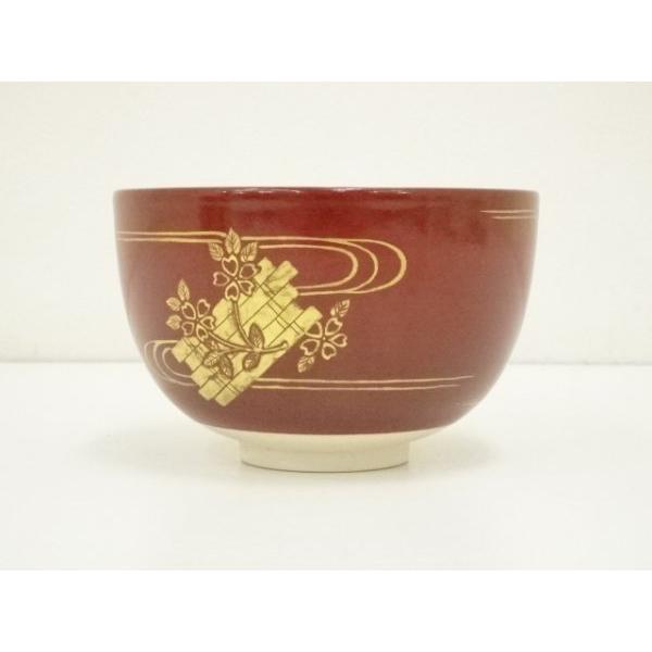 ys7346789; 宗sou 粟田焼 岡田佳山造 金襴手花筏茶碗（共箱）【道