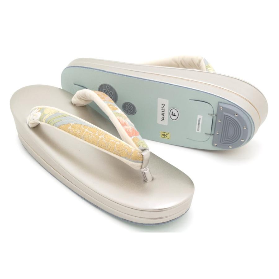 SOUBIEN（創美苑） 草履バッグセット 留袖 銀色 シルバー 桜 花柄 二枚