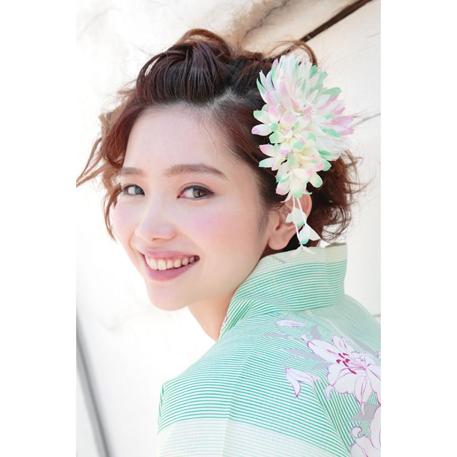 SOUBIEN（創美苑） 髪飾り 花 フラワー 緑 菊 ブラ ビーズ コサージュ