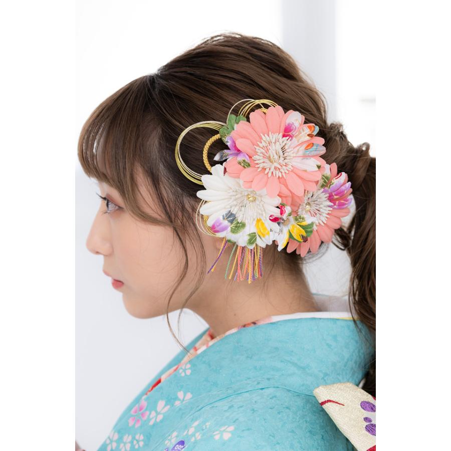 成人式 髪飾り 成人式の髪飾り 2点セット 桃色 ピンク 菊 ガーベラ 花 房紐 水引 ラメ コサージュ 卒業式 振袖 袴 前撮り 髪留め ヘアアクセサリー 日本製 和装 SOUBIEN（創美苑） 髪飾り 2点セット 桃色 ピンク 菊 ガーベラ 花 房紐