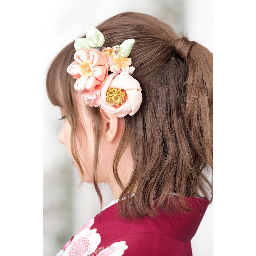 成人式 髪飾り 成人式の髪飾り つまみ細工 2点セット 桜色 ピンク 薄橙色 梅 椿 花 フラワー 縮緬 ちりめん コーム Uピン 髪留め 卒業式向け 振袖向け 袴向け ヘアアクセサリー 日本製 和装 SOUBIEN（創美苑） 髪飾り つまみ細工 2点セット 桜色 ピンク 薄橙色